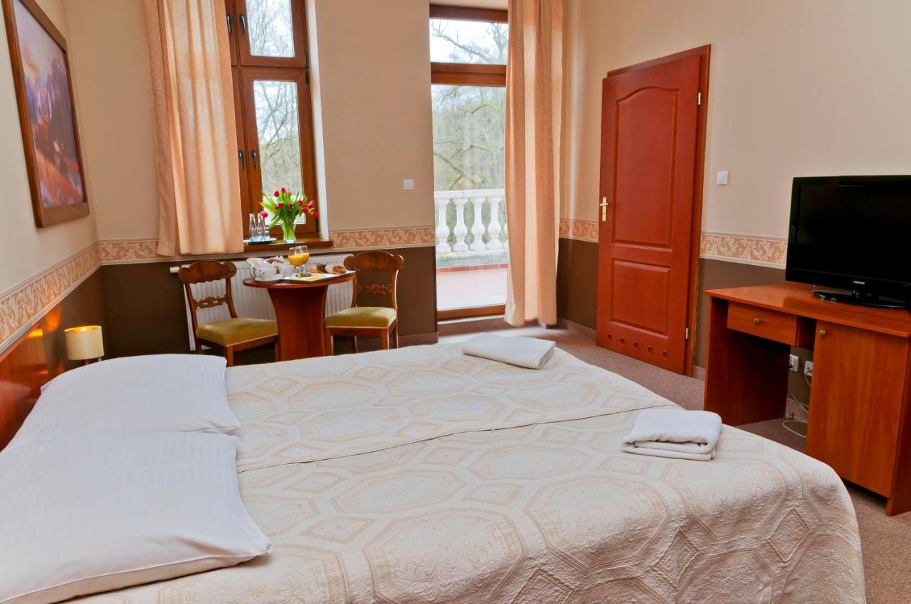 Hotel Palacyk Lakomin Lubiszyn Esterno foto